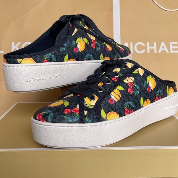 Michael Kors POPPY SLIDE SNEAKERS 
FRUIT PAINT MK SIG SM
49T4POFP1Q Platforms - Picture 6 of 16